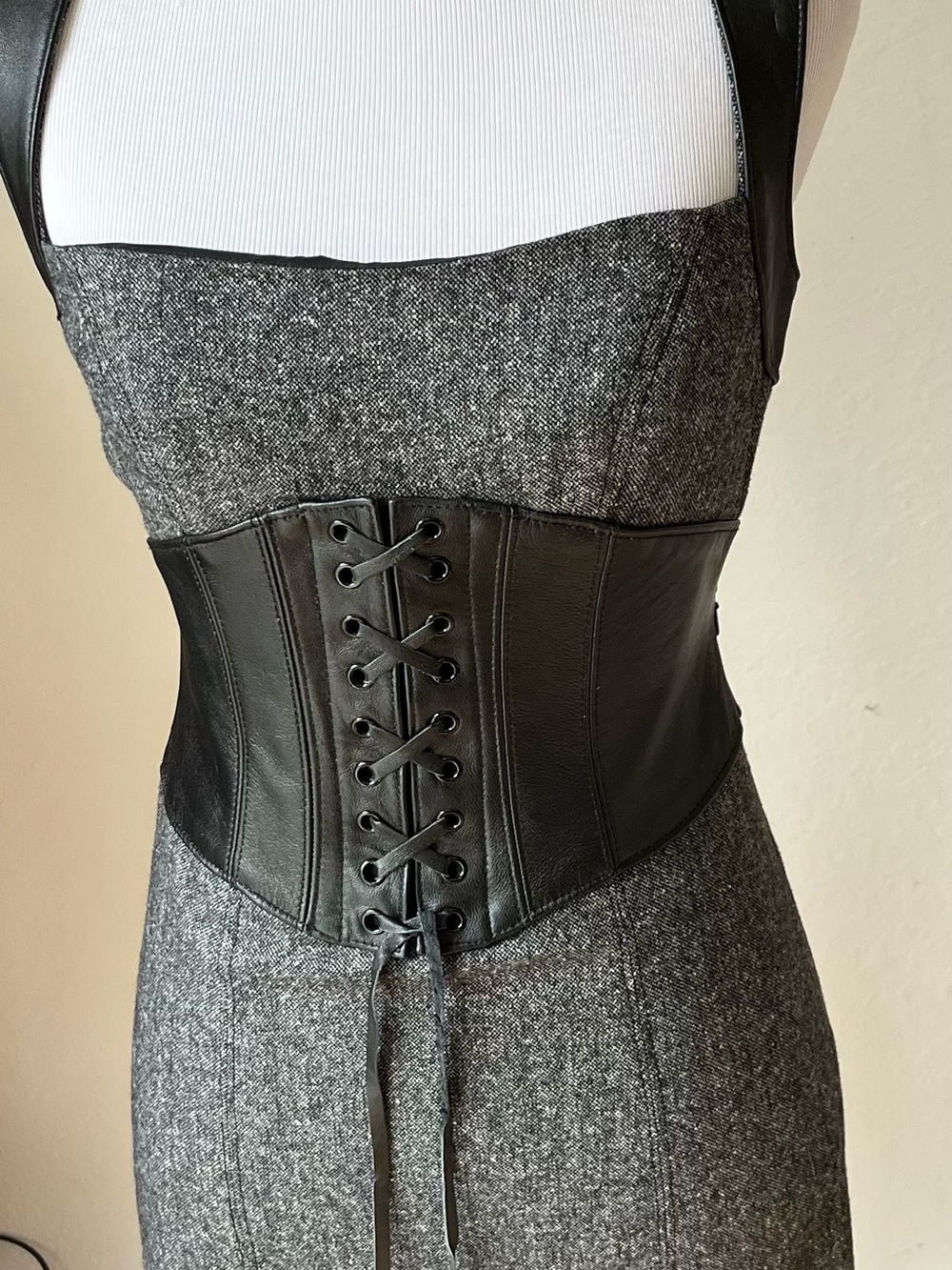 VTg Bebe Leather Wool Corset Dress Bodycon Size 2 Sleeveless - Picture 4 of 13